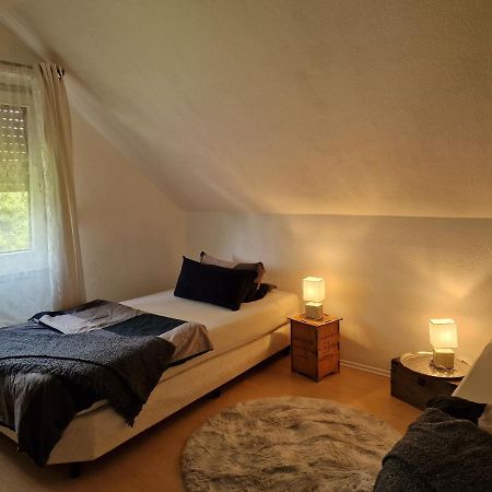 Halle Rosindell Brunnenhaus公寓 外观 照片